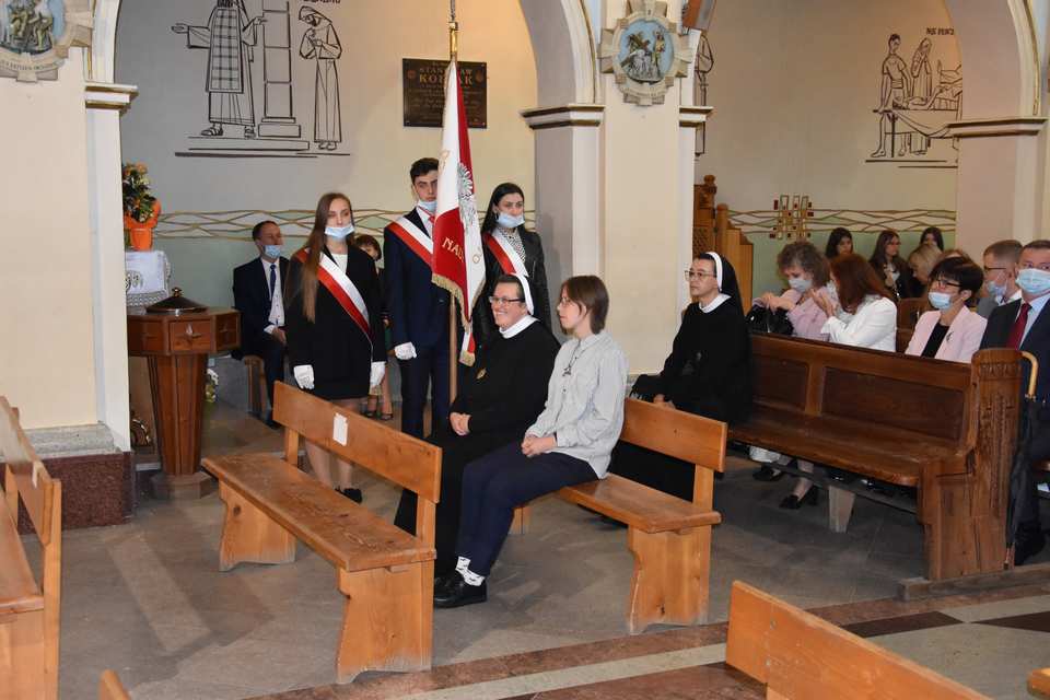 wielkiczwartekDSC 0001